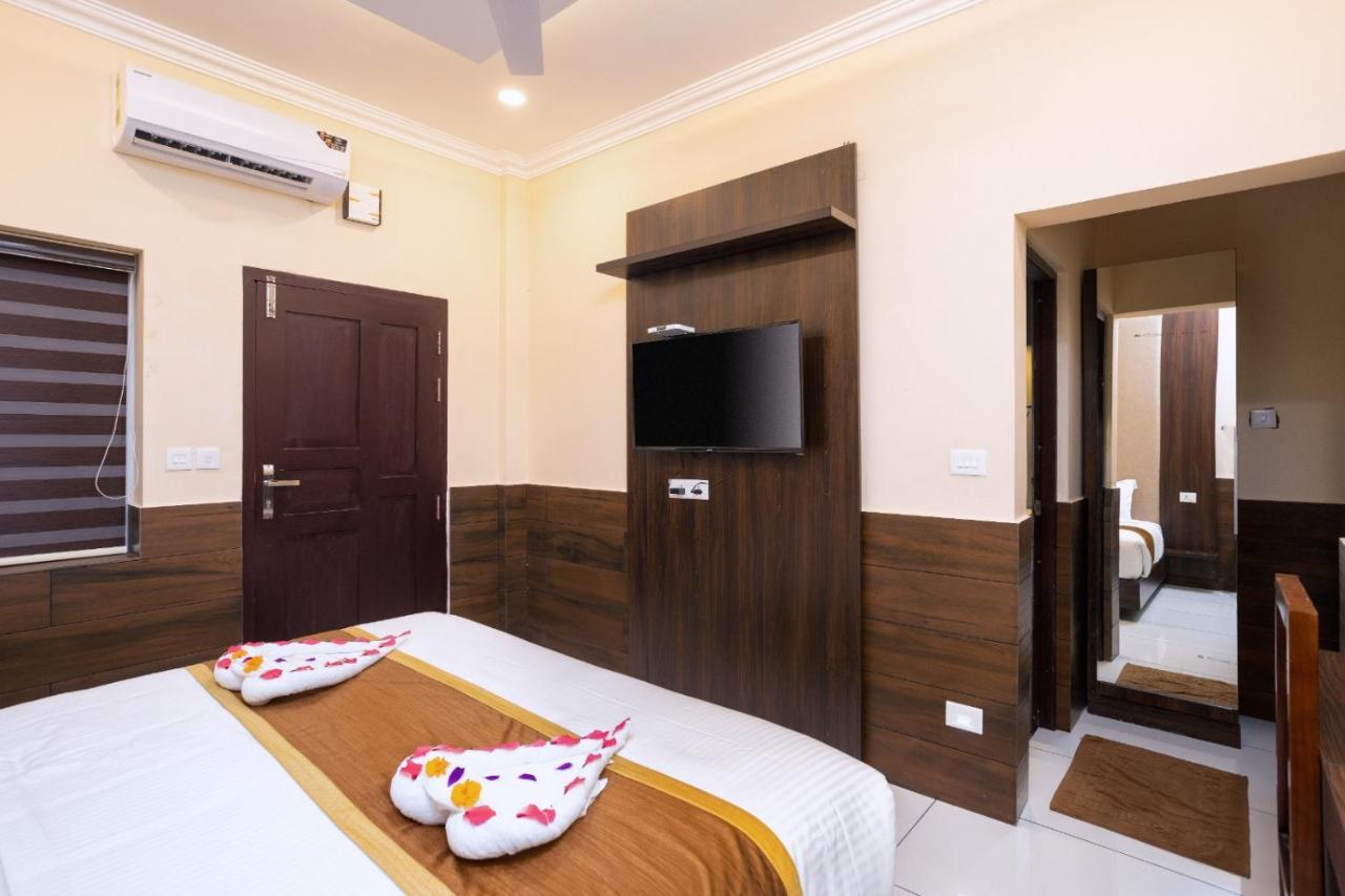 Star Emirates Luxury Resort And Spa, Munnar Anachal Exterior photo