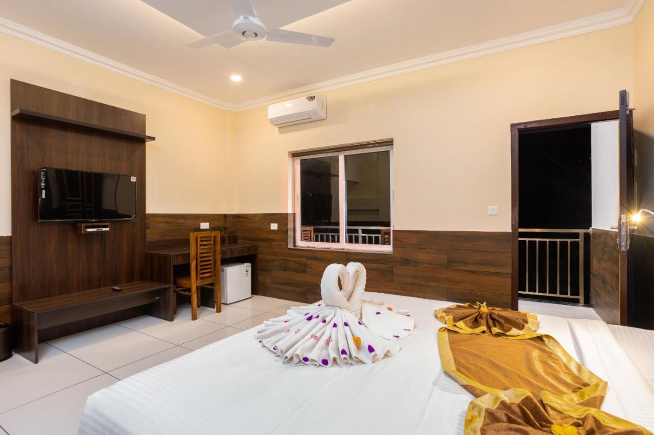 Star Emirates Luxury Resort And Spa, Munnar Anachal Exterior photo