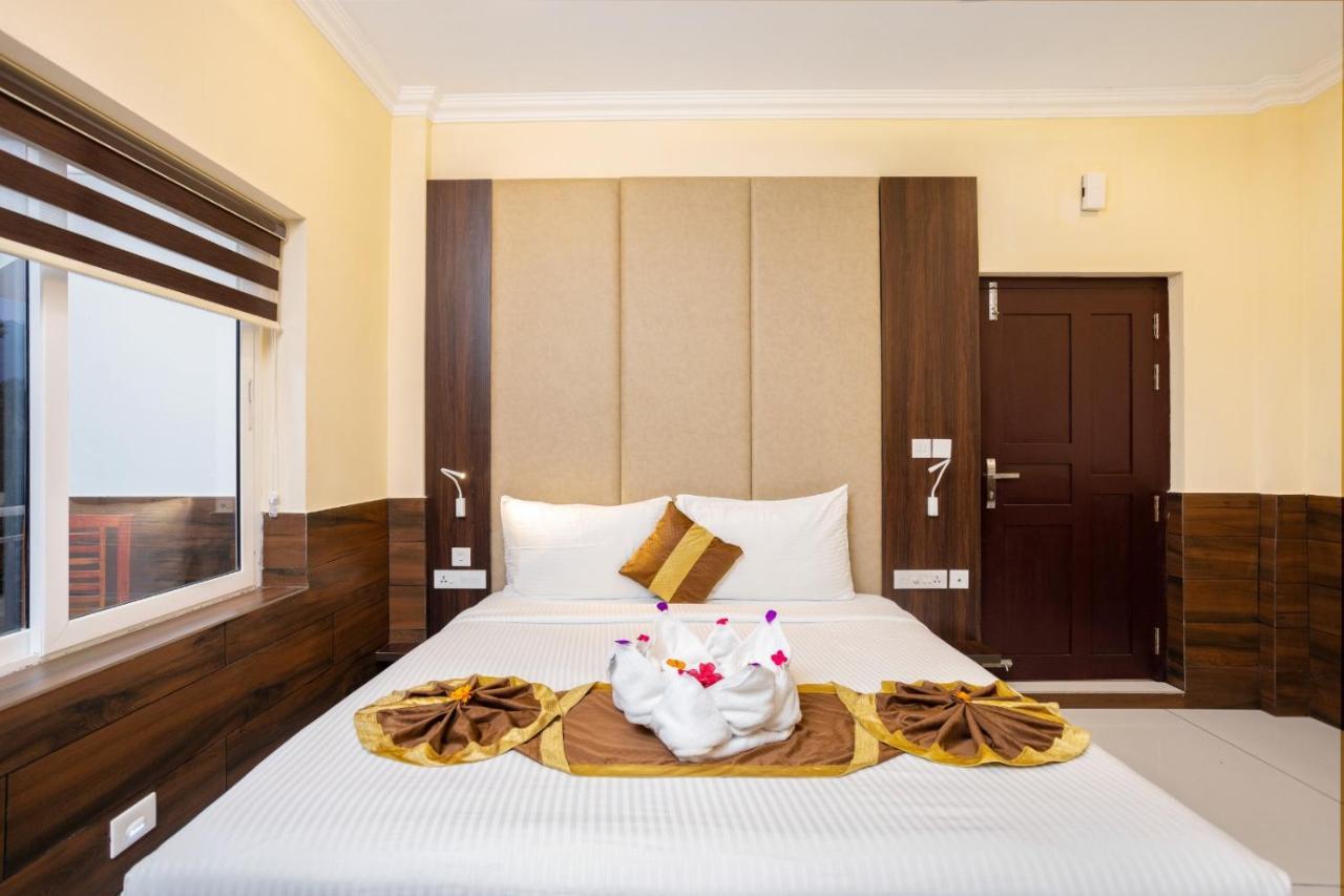 Star Emirates Luxury Resort And Spa, Munnar Anachal Exterior photo